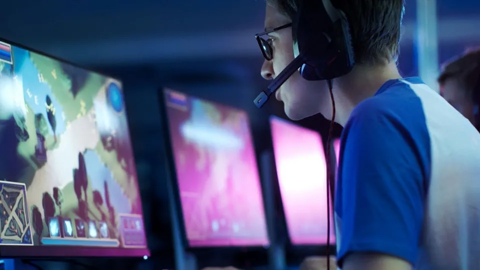Online gaming.jpeg