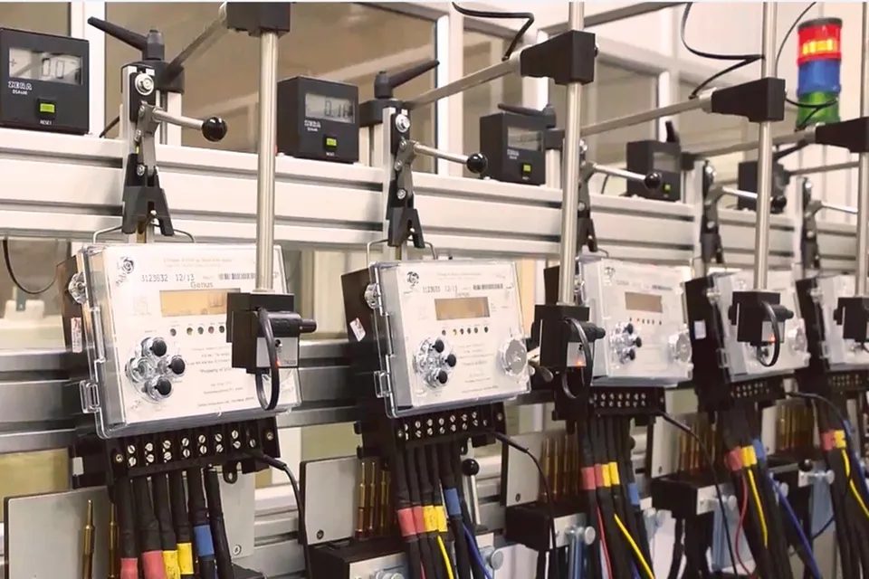 Genus smart meters.jpg