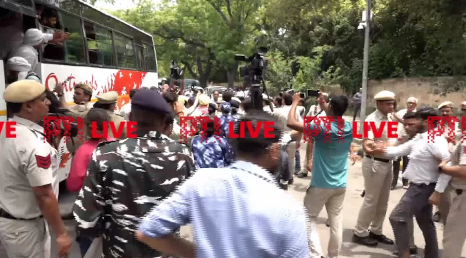 farmer leaders detained