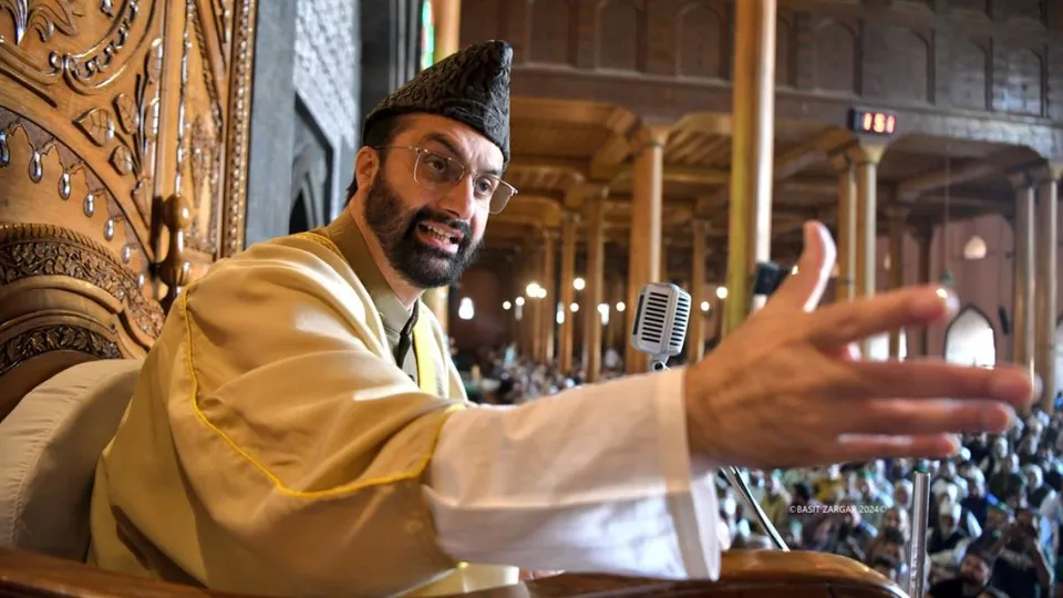 Hurriyat Conference chairman Mirwaiz Umar Farooq