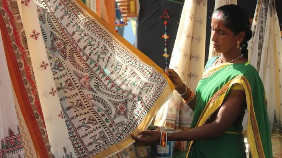 Young artists strive to revive Chhattisgarh's 'Godna' tribal art