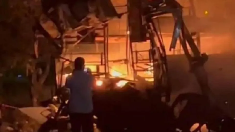 10 dead, 24 injured after bus hits truck, catches fire in Nashik