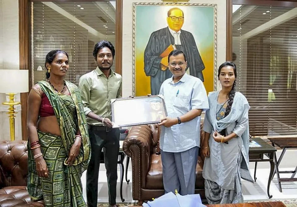 Kejriwal hosts sanitation worker's family from Gujarat over lunch at his residence