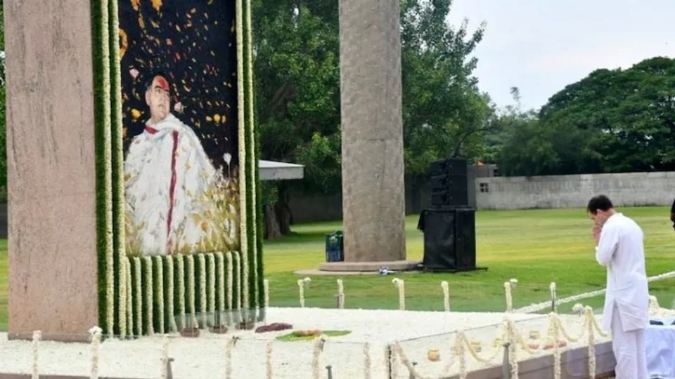Love will conquer hate: Rahul Gandhi after visiting his father's memorial in Sriperumbudur