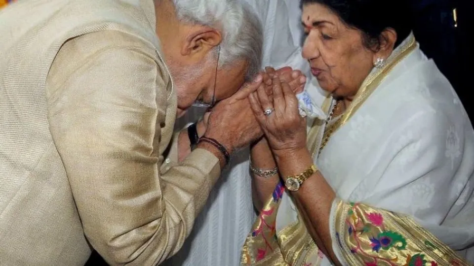 Narendra Modi with Lata Mangeshkar (file photo)