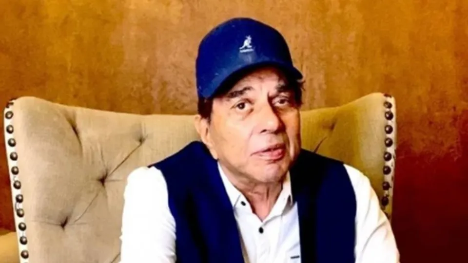 Dharmendra back home after hospitalisation for back pain