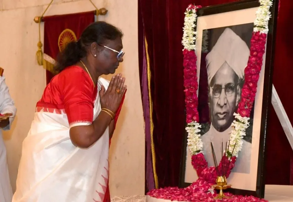 President Droupadi Murmu bats for teaching in mother tongue; awards 46 select teachers