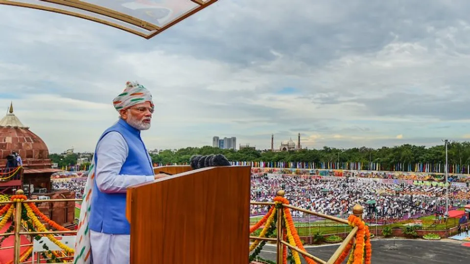 To achieve newer heights of development, PM calls for cooperative competitive federalism