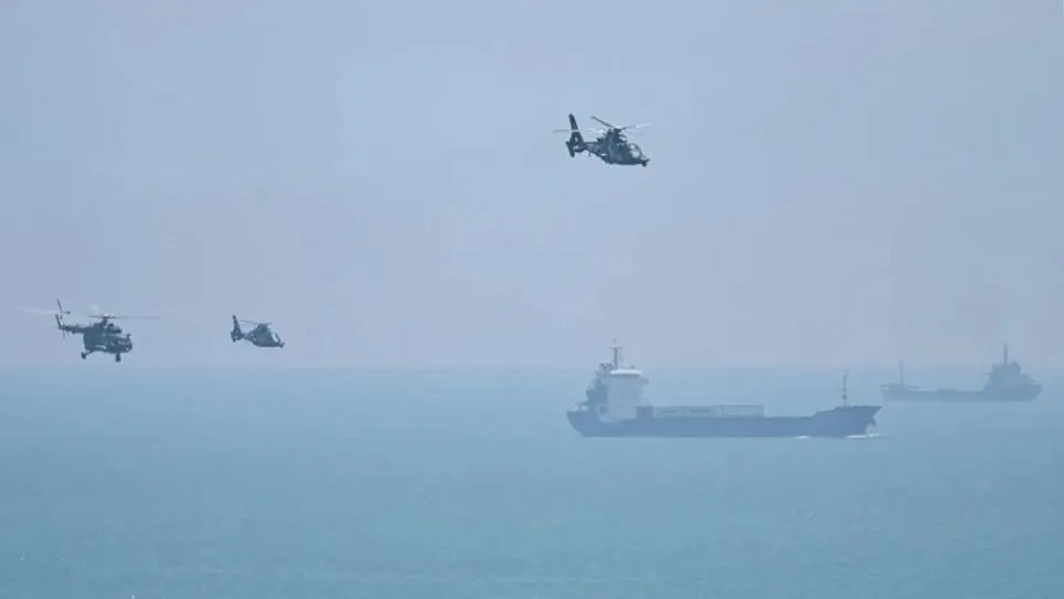 Chinese military conducts precision strikes over Taiwan Strait a day after Pelosi's visit