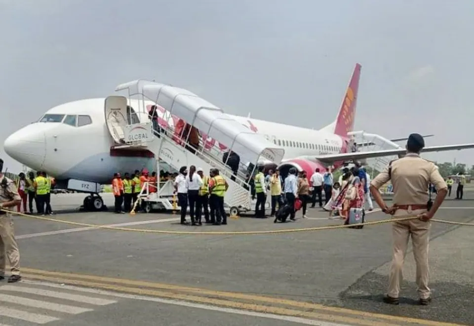 SpiceJet flight landed safely after catching fire mid-way
