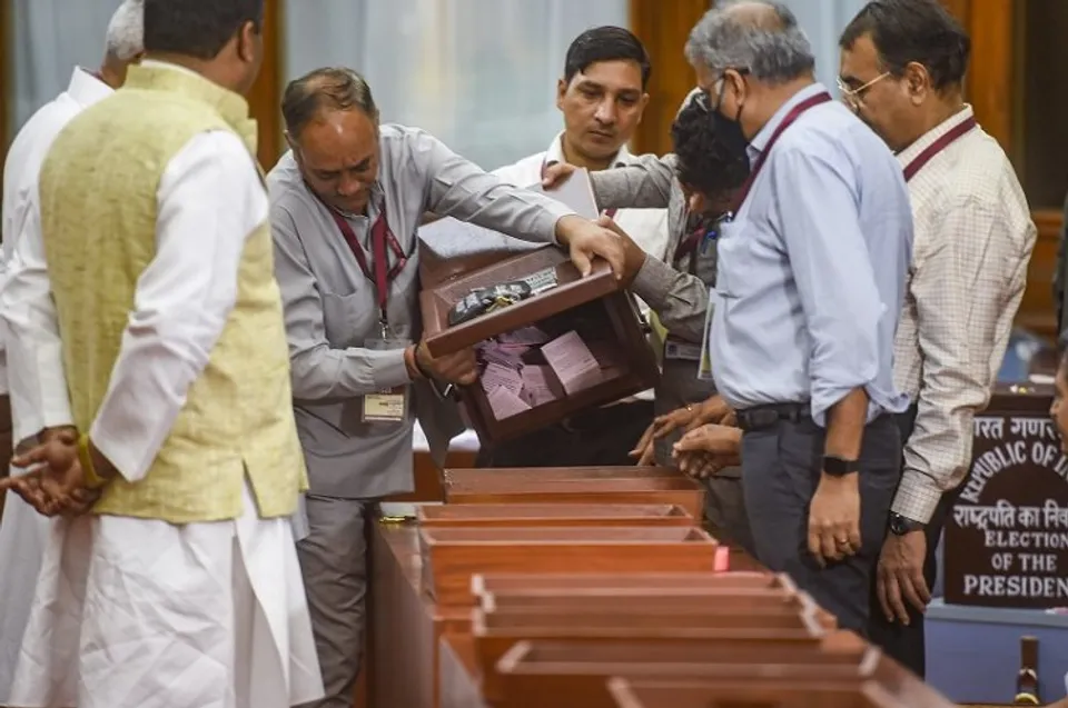  Counting of votes to elect Indias 15th President underway at Parliament House, in New Delhi