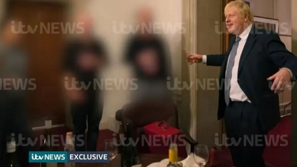 UK PM Johnson survives confidence vote as 211 of his MPs vote for him