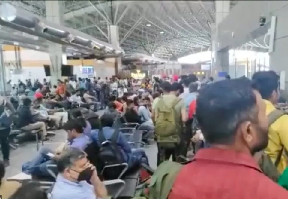 Huge rush of Kashmiri Pandits, Hindu community people and non-locals at Srinagar airport