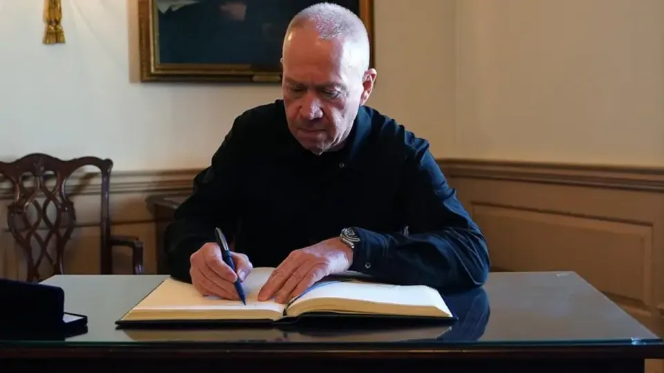 YoavGallant-1735813956352-900x506