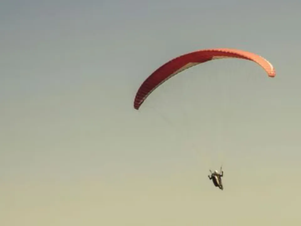 The student was fully equipped with all the necessary paragliding gear