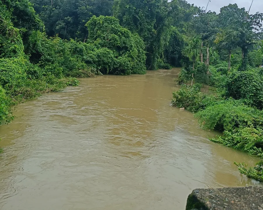 water level rising in lalam river