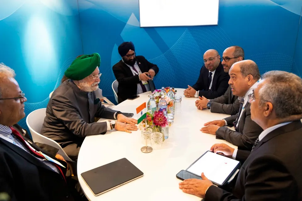 c312b24f-f3da-4ed0-83d1-85138fc803a6