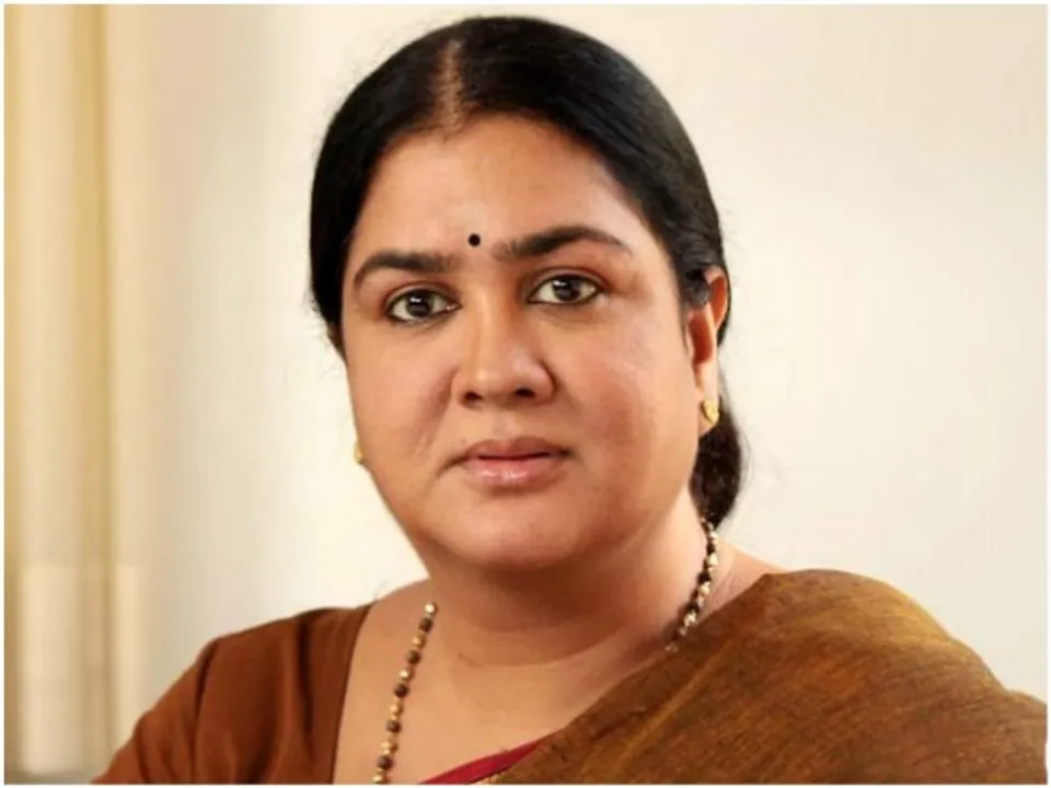 20-1508497343-urvashiupcomingmovie1