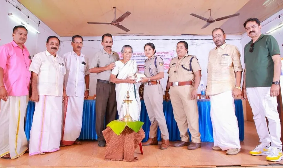 garments distribution