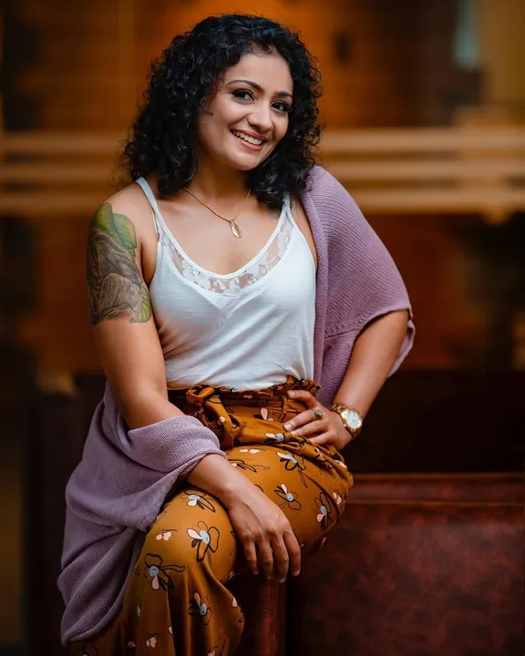 meera-vasudevan-breaks-her-silence-actress-confirms-she-is-single-and-at-peace1763373676_4