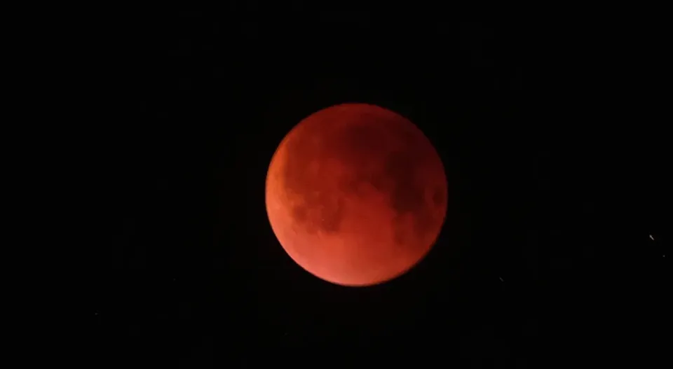 blood-moon