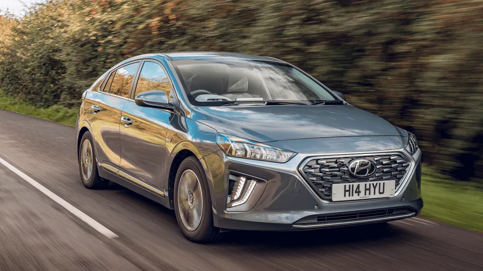 huihfdtstrdfyuguihiuh