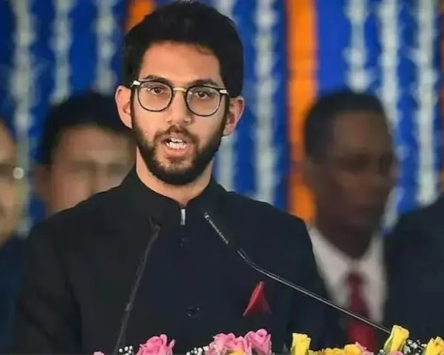 adithya thakarey.jpg