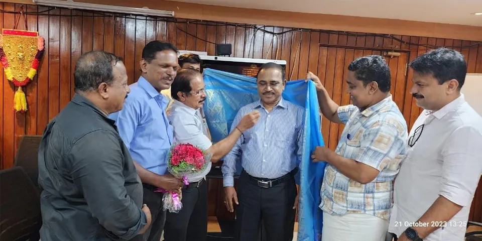 alappuzha district collector john v samuel