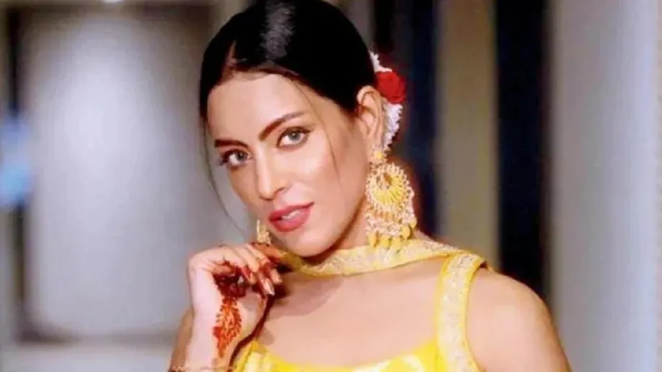 noor Untitledj.jpg