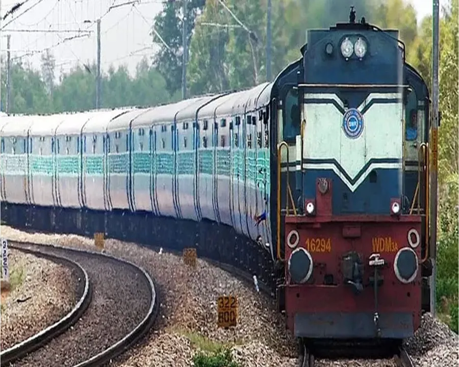 train halff.jpg