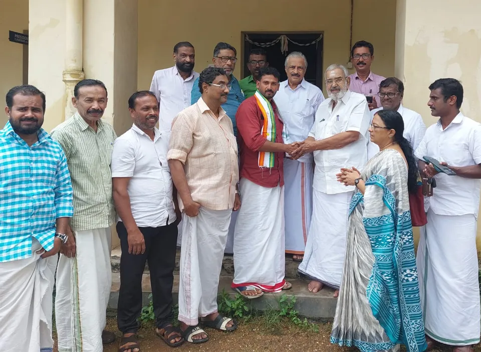 malambuzha block committee honoured