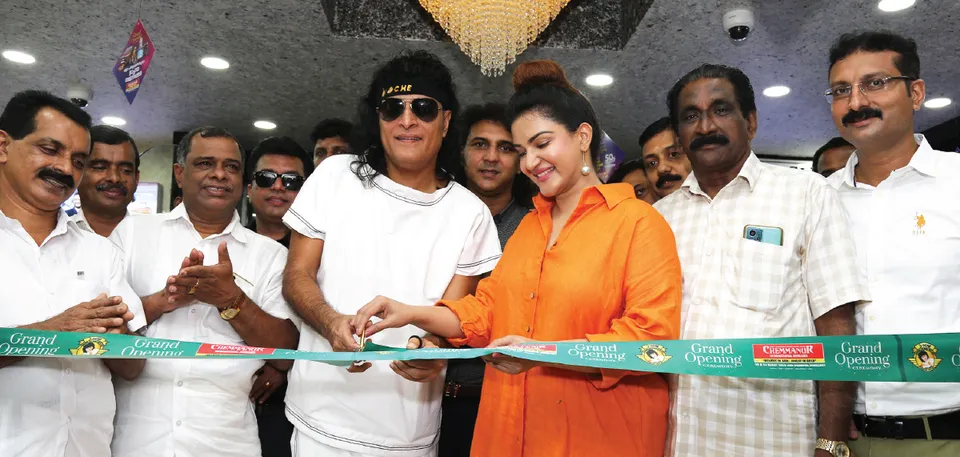 boby chemmanur alakode showroom inauguration