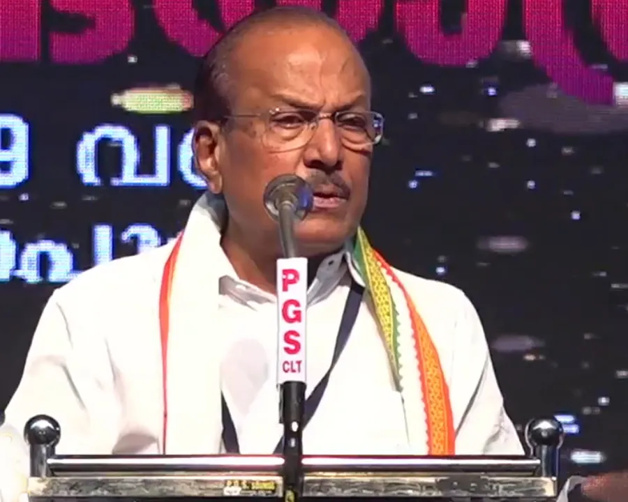 pk kunjalikutty kozhikode