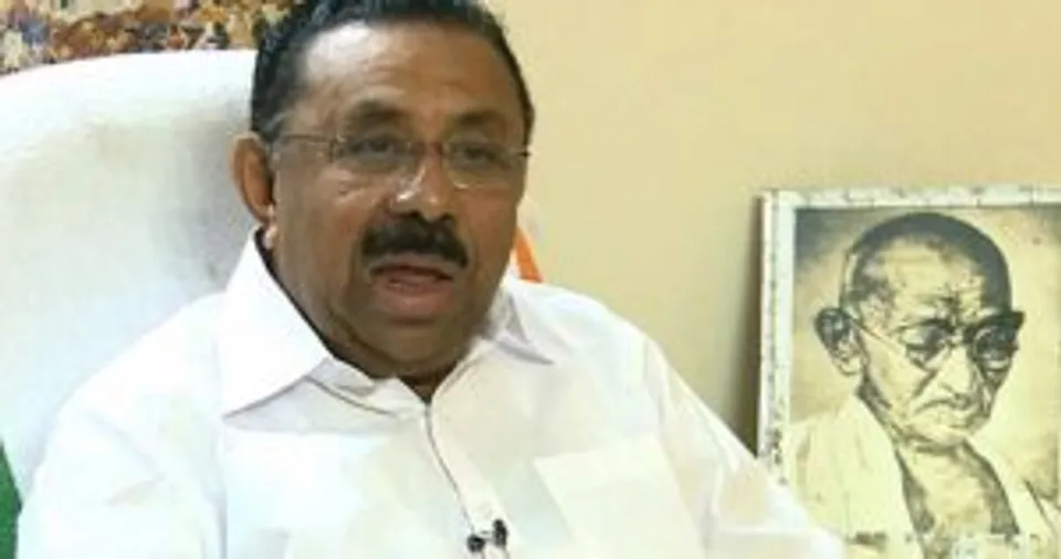 'ക്ഷീരമുള്ളോരകിടിലും ചോരമാത്രം കുടിച്ച് രുചിയറിയുന്ന കൊതുകനെപ്പോലെ' മുഖ്യമന്ത്രി മാറുന്നു; മതേതരത്വത്തെ കുറിച്ച് ഗീര്‍വാണം പ്രസംഗിക്കുന്ന മുഖ്യമന്ത്രി കേരള രാഷ്ട്രീയത്തില്‍ വര്‍ഗീയതയുടെ വ്യാപാരിയായി മാറിയിരിക്കുകയാണെന്ന് എം.എം ഹസ്സന്‍