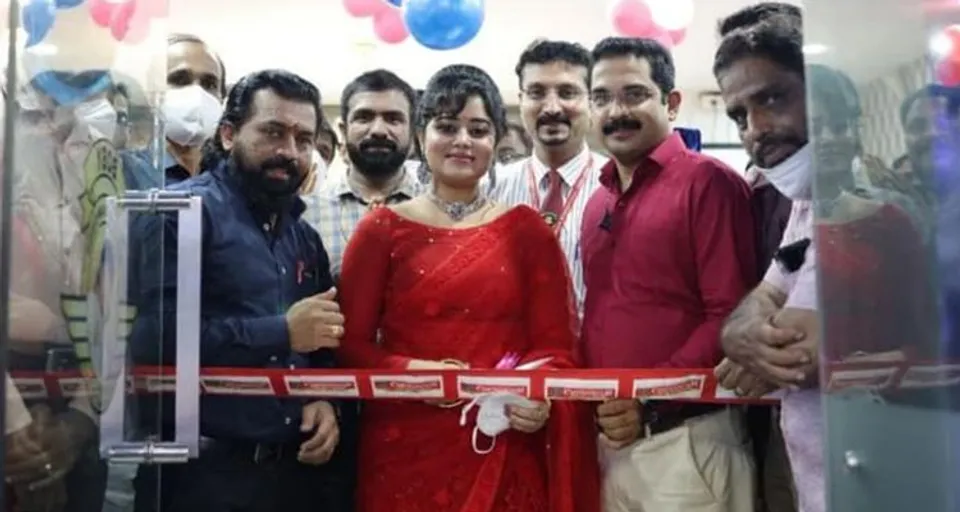 ബോബി ചെമ്മണൂർ ഇന്റർനാഷണൽ ജ്വല്ലേഴ്‌സ് കണ്ണൂർ ഷോറൂമിൽ ഡയമണ്ട് ഫെസ്റ്റ്