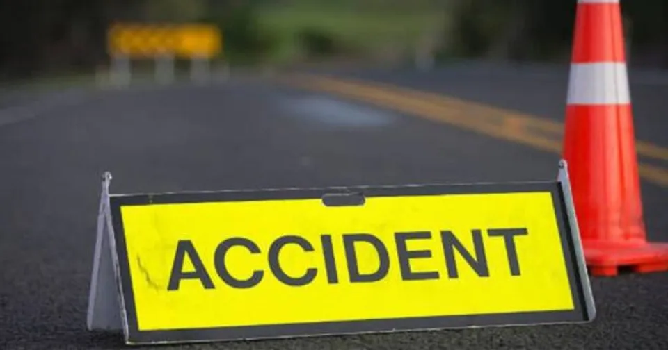 കാ​റും ഓ​ട്ടോ​റി​ക്ഷ​യും കൂ​ട്ടി​യി​ടി​ച്ച് അപകടം : രണ്ട് കന്യാസ്ത്രികളടക്കം മൂ​ന്നു പേ​ർ​ക്ക് പ​രി​ക്ക്