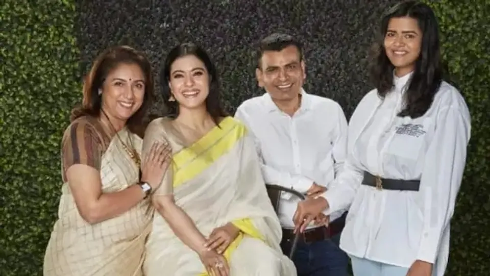 നീണ്ട 11 വര്‍ഷത്തെ ഇടവേളയ്ക്കു ശേഷം സിനിമ സംവിധാനം ചെയ്യാന്‍ ഒരുങ്ങി രേവതി; നായികയാകുന്നത് കജോള്‍
