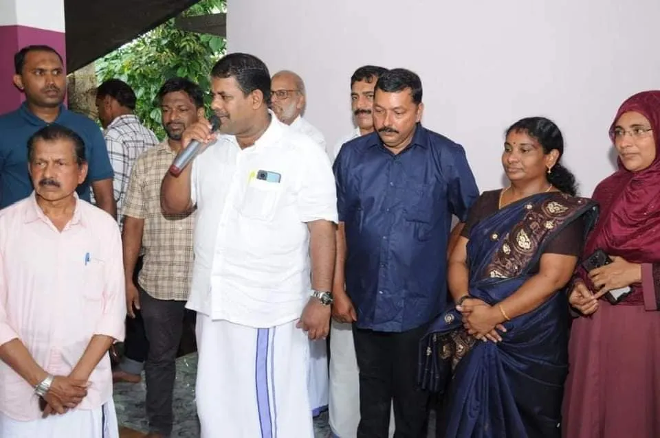 ലൈഫ് ഭവനപദ്ധതി: സർക്കാർ വിഹിതം പത്ത് ലക്ഷമായി വർദ്ധിപ്പിക്കണം - റസാഖ് പാലേരി