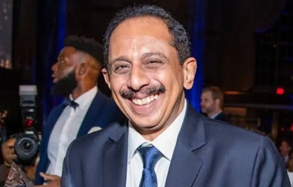 എയർപോർട്ടുണ്ടാക്കാൻ എത്ര വിമാനത്താവളങ്ങളിൽ  പോയി ഏതെല്ലാം മാതൃകകൾ കണ്ടു, എന്തെല്ലാം കടമ്പകൾ കടന്നു, എത്ര കേസുകൾ, സമരങ്ങൾ... ഒരു സാധാരണ മനുഷ്യനായിരുന്നുവെങ്കിൽ സമ്മർദ്ദം കൊണ്ട് പൊട്ടി തെറിച്ചു പോവുമായിരുന്നു എന്ന്‌ തീർച്ച; നെടുമ്പശേരി വിമാനത്താവളത്തിന്റെ ചരിത്രം  പുസ്തകമാക്കപ്പെടേണ്ടതാണ്; അതിനായി ഹോമിച്ച കുര്യന്റെ ജീവിതവും ! വി.ജെ. കുര്യനെക്കുറിച്ചുള്ള കുറിപ്പ് ശ്രദ്ധേയമാകുന്നു