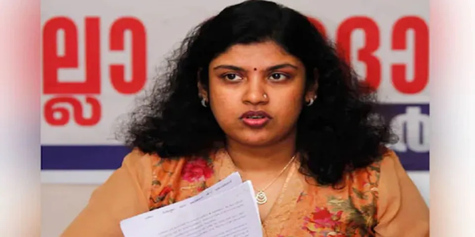 സാമ്പത്തിക പ്രതിസന്ധിക്കിടെ എട്ടര ലക്ഷം രൂപ കുടിശ്ശിക നൽകുന്നതിനെതിരെ വലിയ എതിർപ്പുകളാണ് ഉയരുന്നത്. ധനവകുപ്പിന് വീണ്ടുവിചാരം; ചിന്ത ജെറോമിന് ശമ്പളകുടിശ്ശിക അനുവദിച്ച് ഉത്തരവ് ഇറക്കുന്നത് വൈകുന്നു