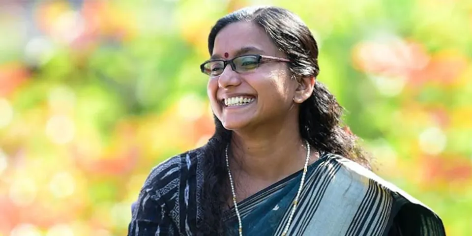 എന്‍.എസ്.എസിനു വേണ്ടി കക്കൂസ് വെട്ടാന്‍ പോയാലും അഭിമാനം എന്ന പ്രസ്താവനയില്‍ നിന്ന് ഒരിഞ്ച് പോലും പിന്നോട്ടില്ല: പുതിയ ഫെയ്‌സ്ബുക്ക് പോസ്റ്റുമായി പ്രിയ വര്‍ഗീസ്