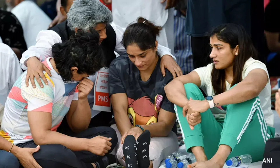 നീതിക്കായി ​ഗുസ്തി താരങ്ങൾ; സമരം ആറാം ദിനത്തിലേക്ക്, പരാതി ഇന്ന് സുപ്രീംകോടതി പരി​ഗണിക്കും