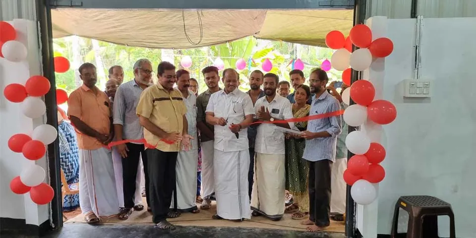 കാർഷികോത്പ്ന്നങ്ങളിൽ നിന്ന് മൂല്യവർദ്ധിത വസ്തുക്കൾ നിർമ്മിക്കുന്ന നവസംരംഭകരായ 'നോംസ്' ഫുഡ്സ് എൻ്റർപ്രൈസസിൻ്റെ  ഉദ്ഘാടനം മന്ത്രി അഹമ്മദ് ദേവർ കോവിൽ നിര്‍വ്വഹിച്ചു