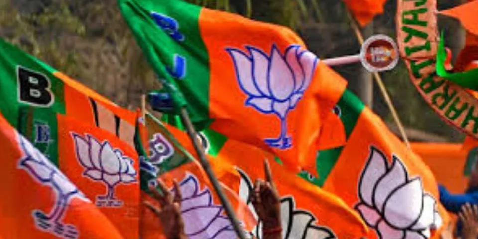 സംസ്ഥാനങ്ങളിലെ ഭരണം പിടിക്കാൻ ബിജെപി ഒരുങ്ങുന്നു. നി​യ​മ​സ​ഭാ തെ​ര​ഞ്ഞെ​ടു​പ്പു​ക​ൾക്കുള്ള തയ്യാറെടുപ്പും തുടങ്ങി. ഇലക്ഷന് ചുക്കാൻ പിടിക്കാൻ ദേശീയ നേതാക്കളെ രം​ഗത്തിറക്കും. ഇതിനായി ഓരോ സംസ്ഥാനങ്ങൾക്കും ചു​മ​ത​ല​ക്കാ​രെയും നി​യോ​ഗി​ച്ചു. പക്ഷേ, തന്ത്രങ്ങൾ പാളിയാൽ കർണാടക ആവർത്തിക്കും!