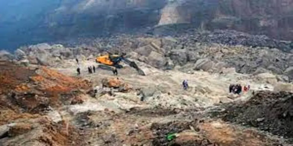 ഝാര്‍ഖണ്ഡില്‍ ഖനി ഇടിഞ്ഞു വീണ് അപകടം; മൂന്നു മരണം, നിരവധി പേര്‍ കുടങ്ങി