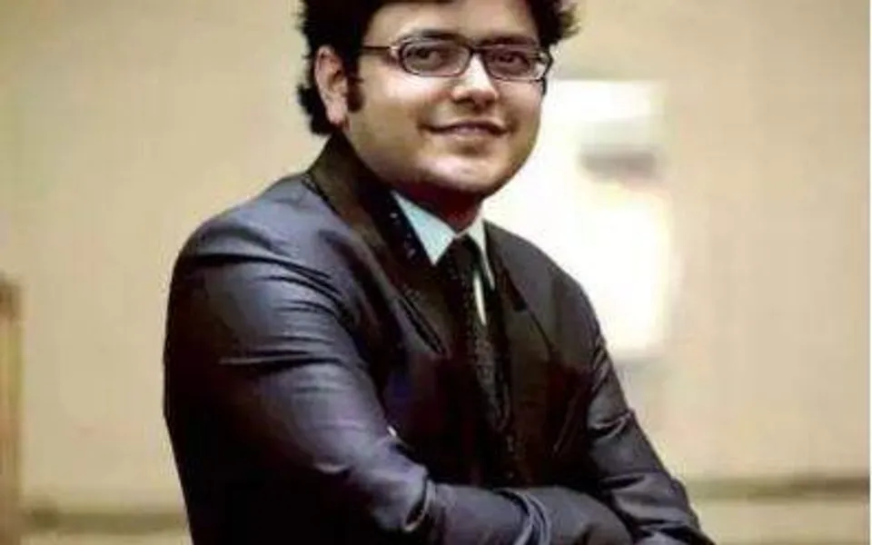 ഗ്രാമത്തിലെ കഷ്ടപ്പാടുകള്‍ നിറഞ്ഞ ബാല്യത്തില്‍ നിന്ന് പ്രമുഖ കമ്പനിയുടെ സ്വപ്‌ന തുല്യമായ പദവിയിലേക്ക്‌! പഠനത്തിനായി വീട് വിട്ടുനിന്നത് 18 കൊല്ലം, കുഗ്രാമത്തില്‍ നിന്ന് അമേരിക്കയിലേക്ക്; ശമ്പളം 1.6 കോടി, 29കാരന്റെ കഠിനാധ്വാനത്തിന്റെ കഥ