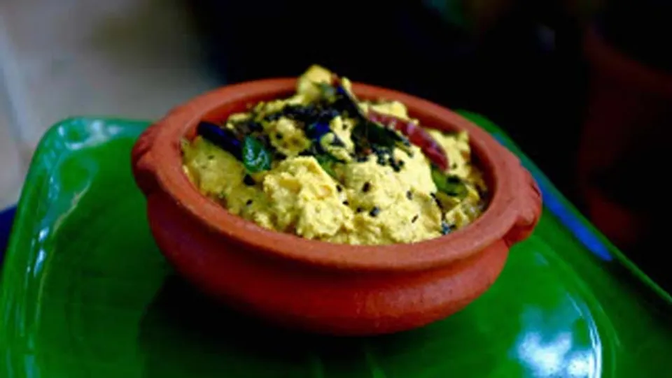 സദ്യയ്ക്ക് തയ്യാറാക്കാം അടിപൊളി നേന്ത്രപ്പഴം കാളന്‍