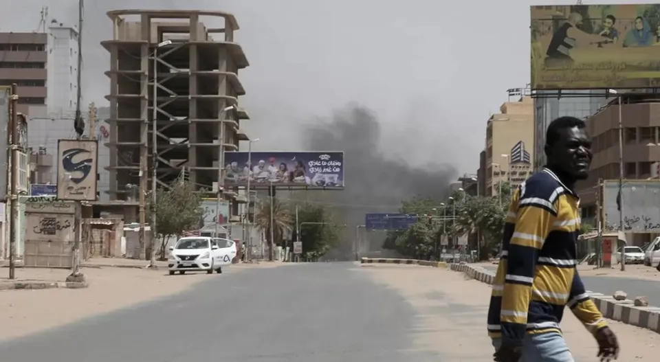 സുഡാൻ സംഘർഷം: യൂറോപ്യൻ യൂണിയൻ അംബാസഡർക്ക് നേരെ ആക്രമണം, ഇരുന്നൂറോളം പേർ കൊല്ലപ്പെട്ടു