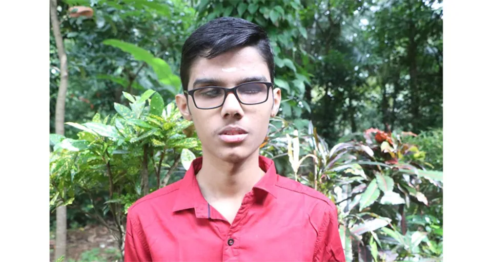 കാഴ്ച പരിമിതിയെ ഇച്ഛാശക്തികൊണ്ട് തോൽപിച്ച് ശ്രീക്കുട്ടന്‍... പ്ലസ് ടു പരീക്ഷയിലും ശ്രീക്കൂട്ടന് സമ്പൂർണ്ണ വിജയം