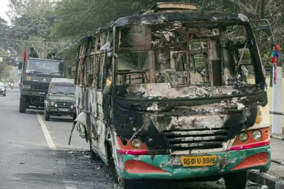 ആസാം ശാന്തമാകുന്നു, ഗുവാഹട്ടിയില്‍ കര്‍ഫ്യൂവില്‍ ഇളവ്